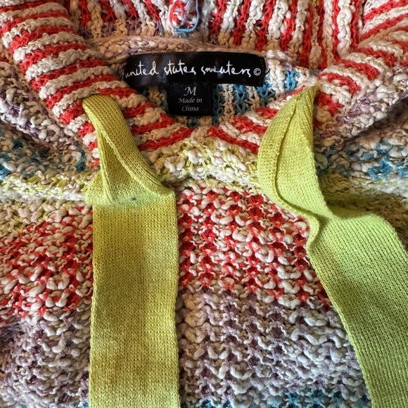 United States Sweaters women’s size medium excellent condition - Picture 3 of 4